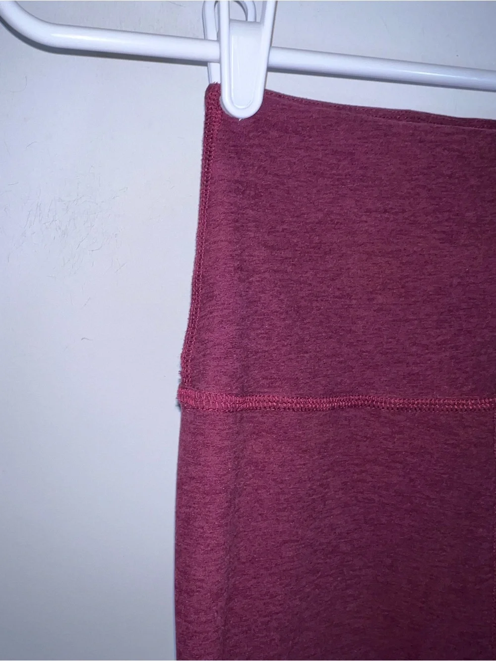 Beyond Yoga Caught In The Midi Legging High-Leggings - Burgundy red color small - Picture 5 of 16